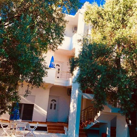Montebello Inn Apartments Ούλτσιν Εξωτερικό φωτογραφία