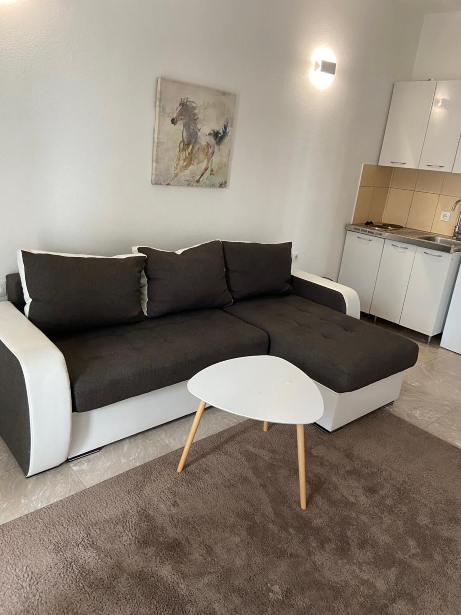 Montebello Inn Apartments Ούλτσιν Εξωτερικό φωτογραφία