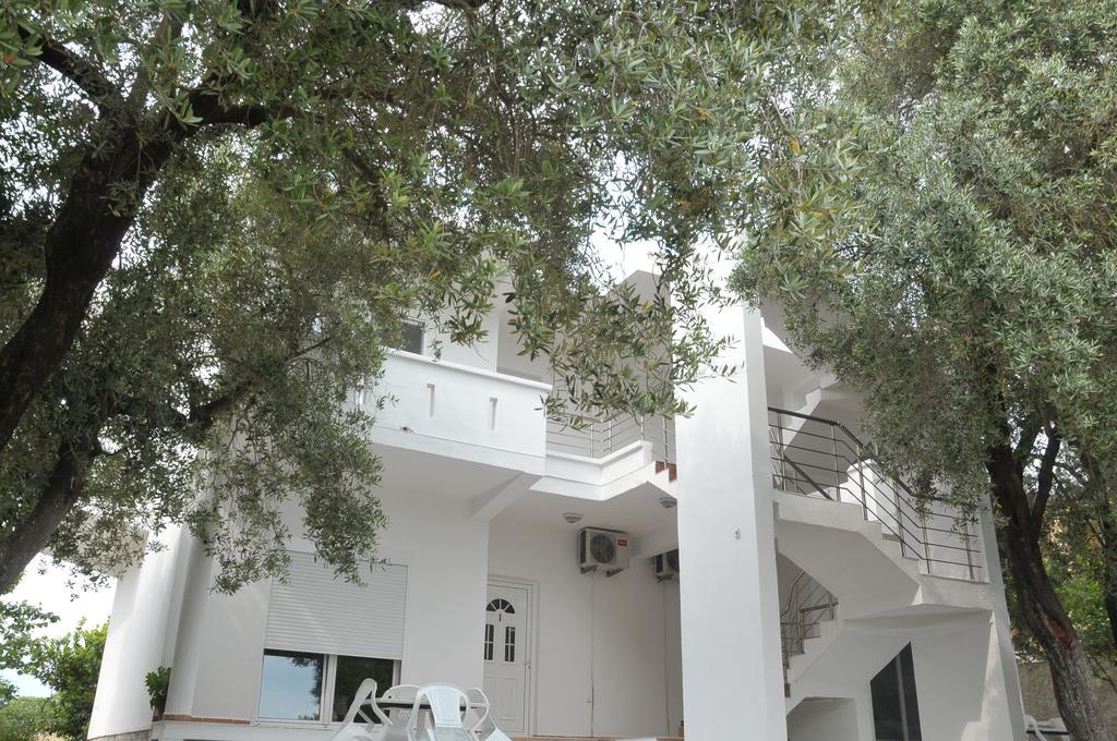 Montebello Inn Apartments Ούλτσιν Εξωτερικό φωτογραφία